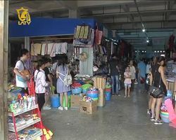 又是一年開學日 市場日用品銷售火爆